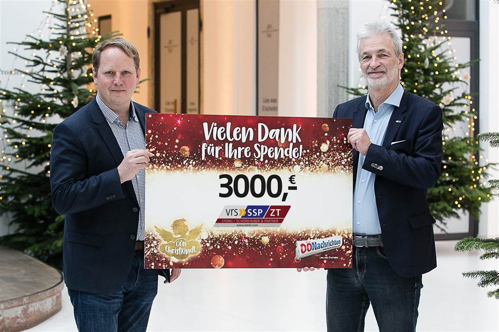 DI Martin Schörkhuber bei Spendenübergabe an ÖO Christkindl Spendeaktion